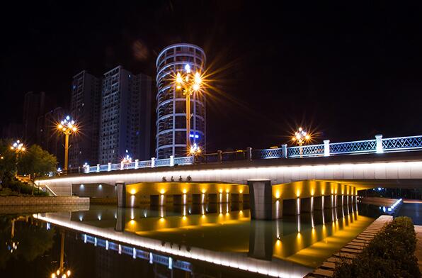 天橋照明亮化工程設(shè)計，點綴城市夜景燈光